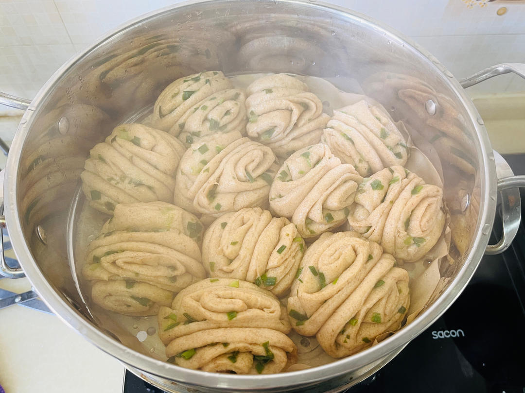 葱油花卷，一根筷子卷出漂亮的造型