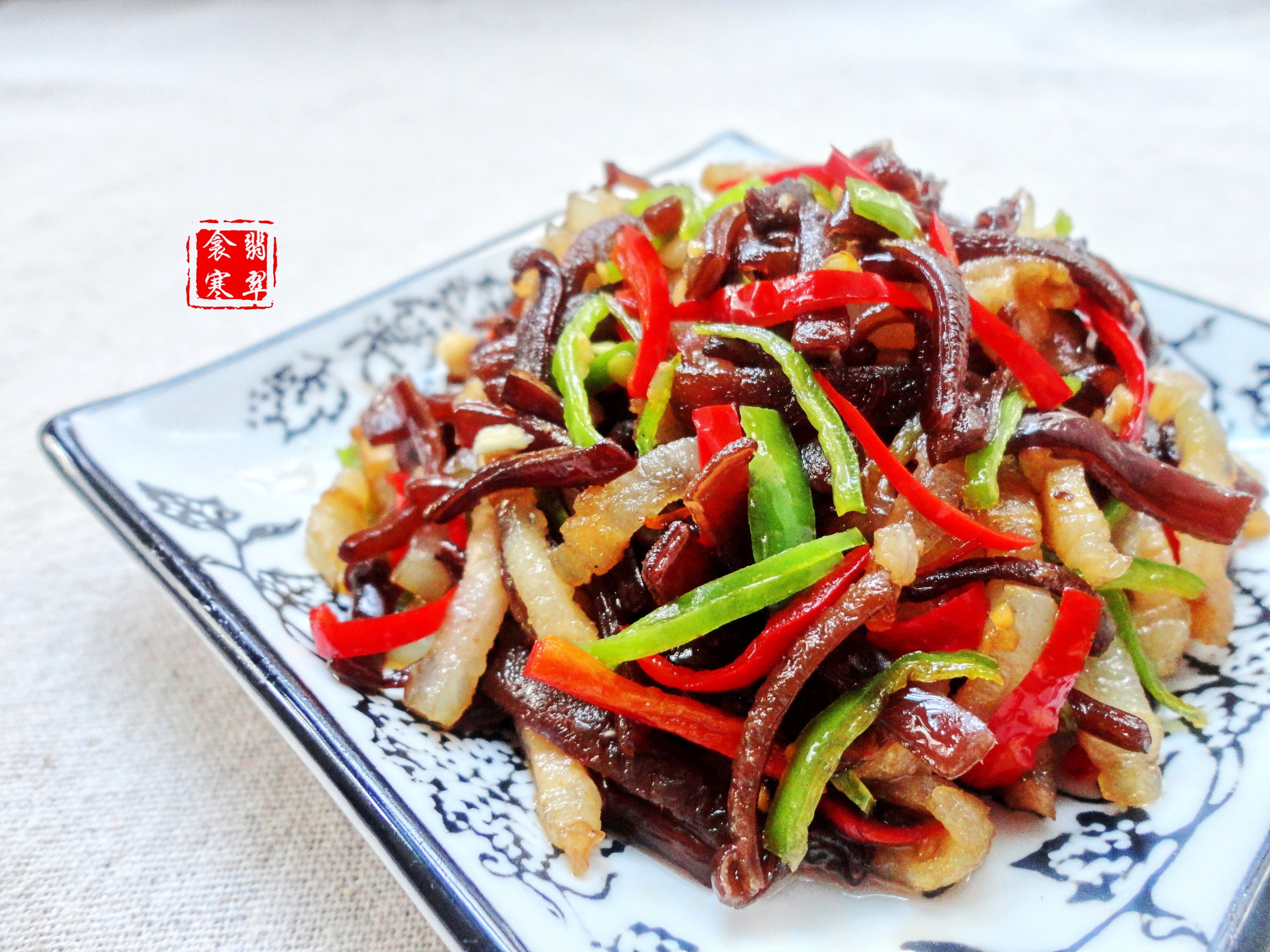 青红椒木耳肉丝