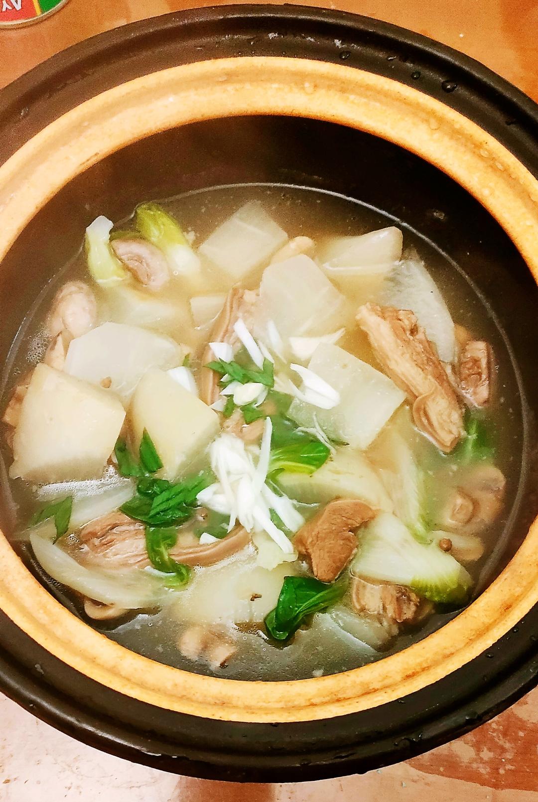 清炖羊肉汤