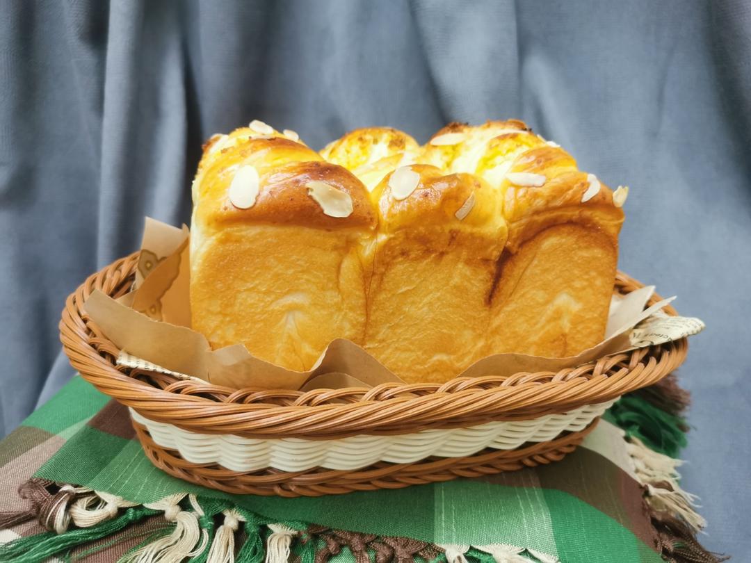 椰香浓郁的椰蓉吐司