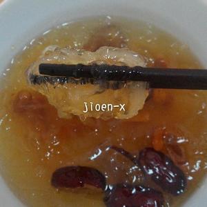 红枣枸杞冰糖燕窝的做法 步骤7