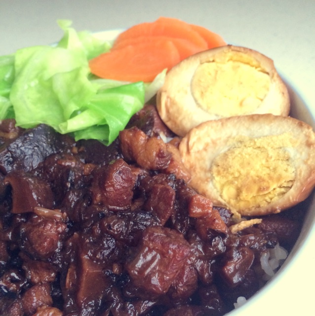 天天下厨房之做的洋葱酥卤肉饭