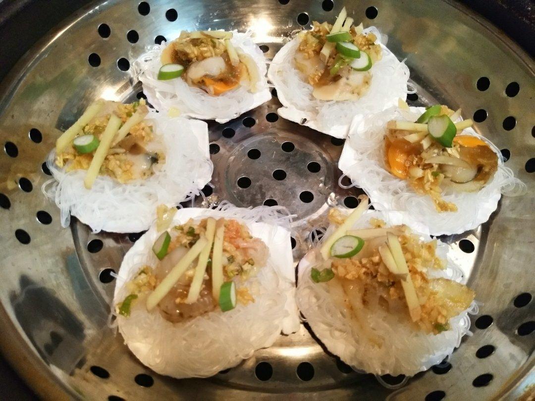蒜蓉粉丝蒸扇贝