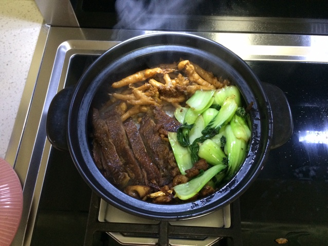 香肠煲仔饭
