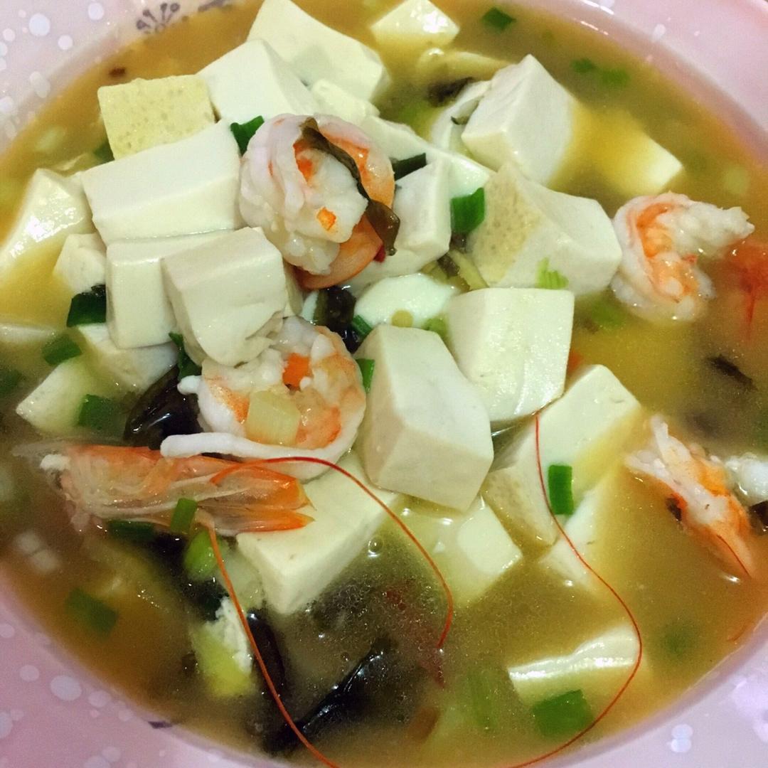 虾仁豆腐煲
