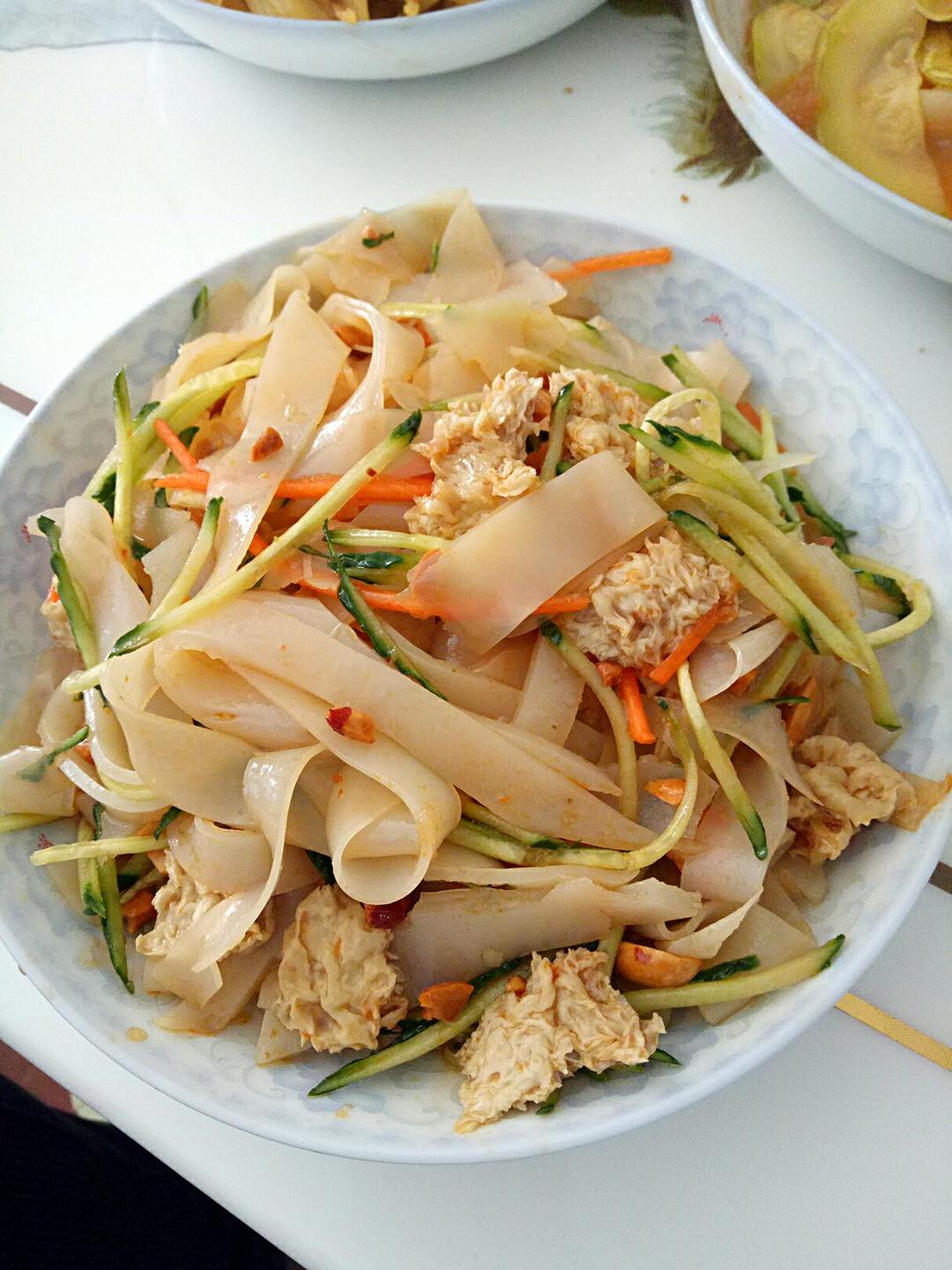 丁静与美食做的自制凉皮儿