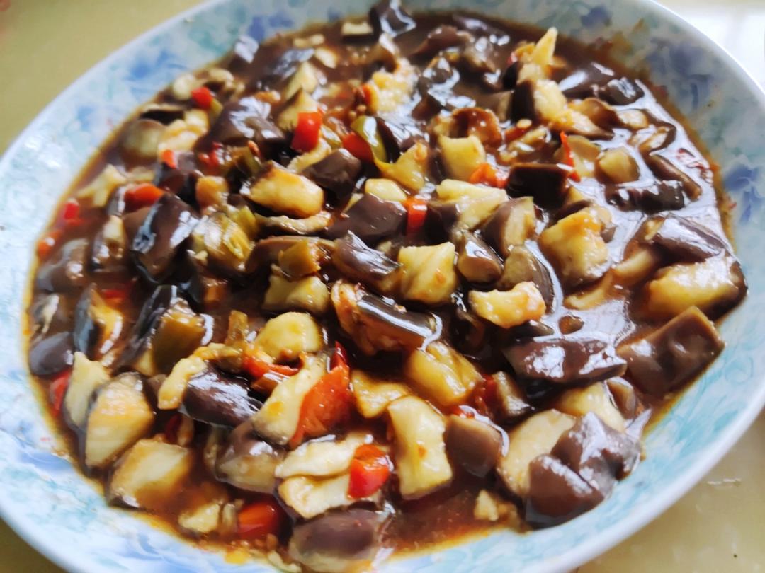 蒸茄子辣椒酱
