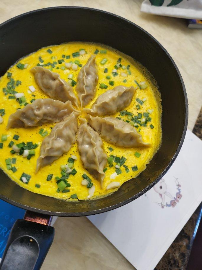 【锅贴】风车鸡蛋锅贴