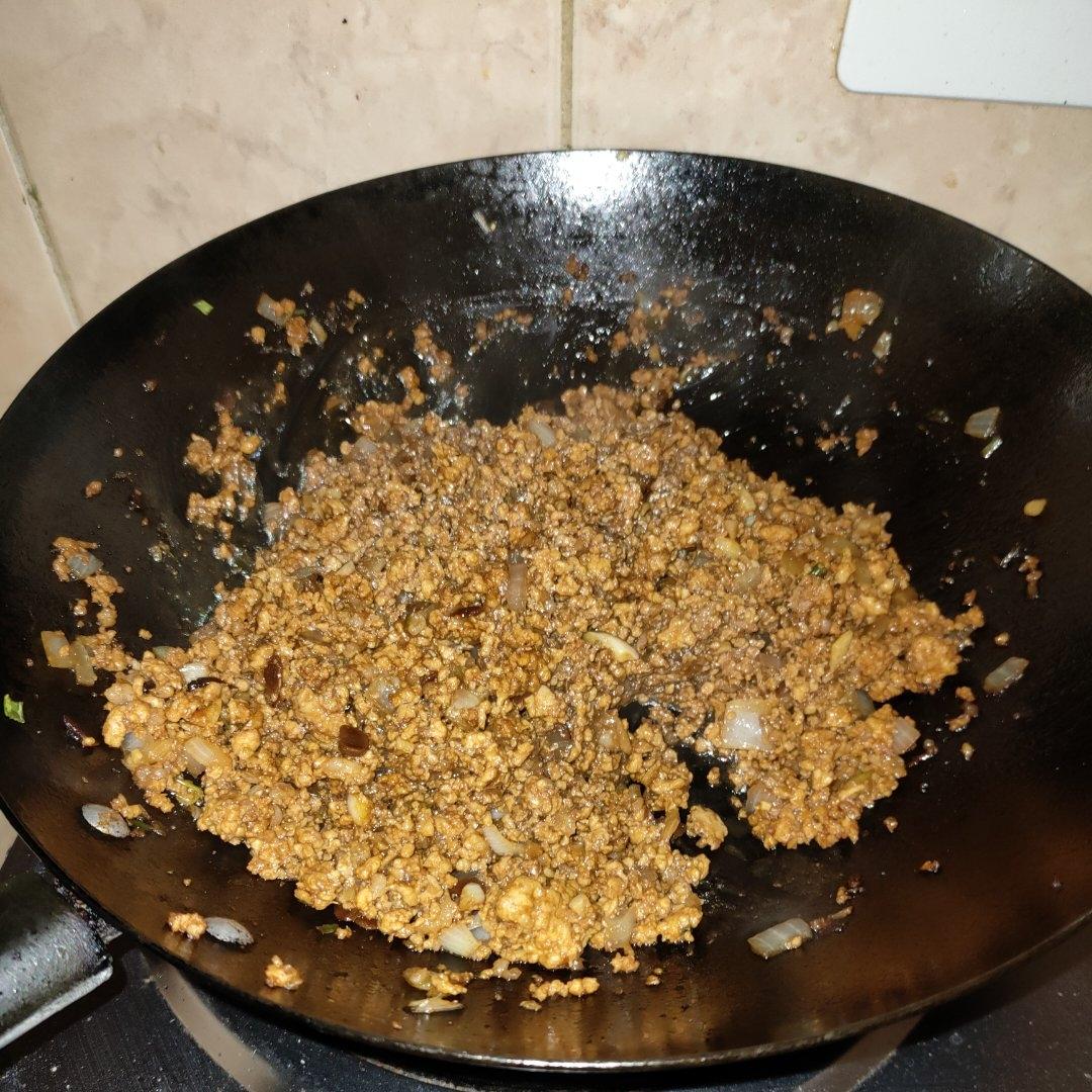 真想让你们尝尝这碗肉酱拌面🍜太香太香了