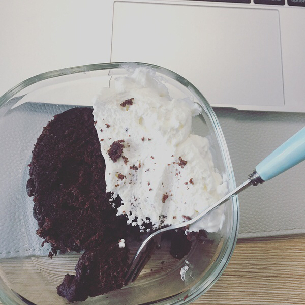 古典巧克力cupcake配马斯卡彭奶油霜