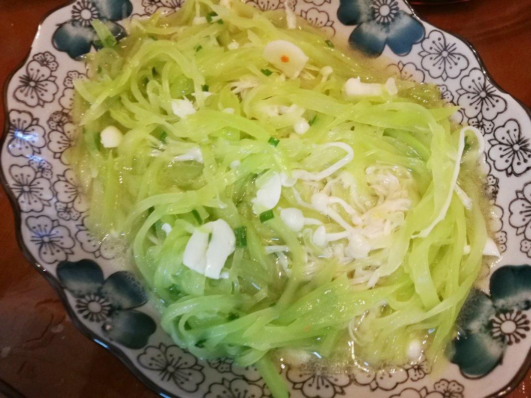 金针炒莴笋