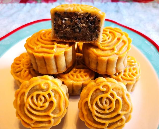 广式月饼:椒盐五仁月的做法