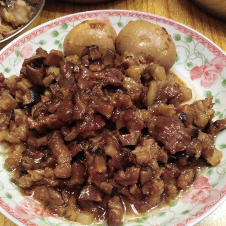 【卤肉饭】