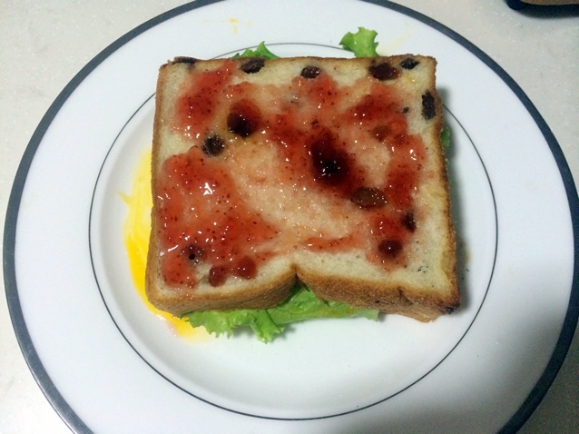 【1分钟鸡蛋三明治】微波懒人早餐