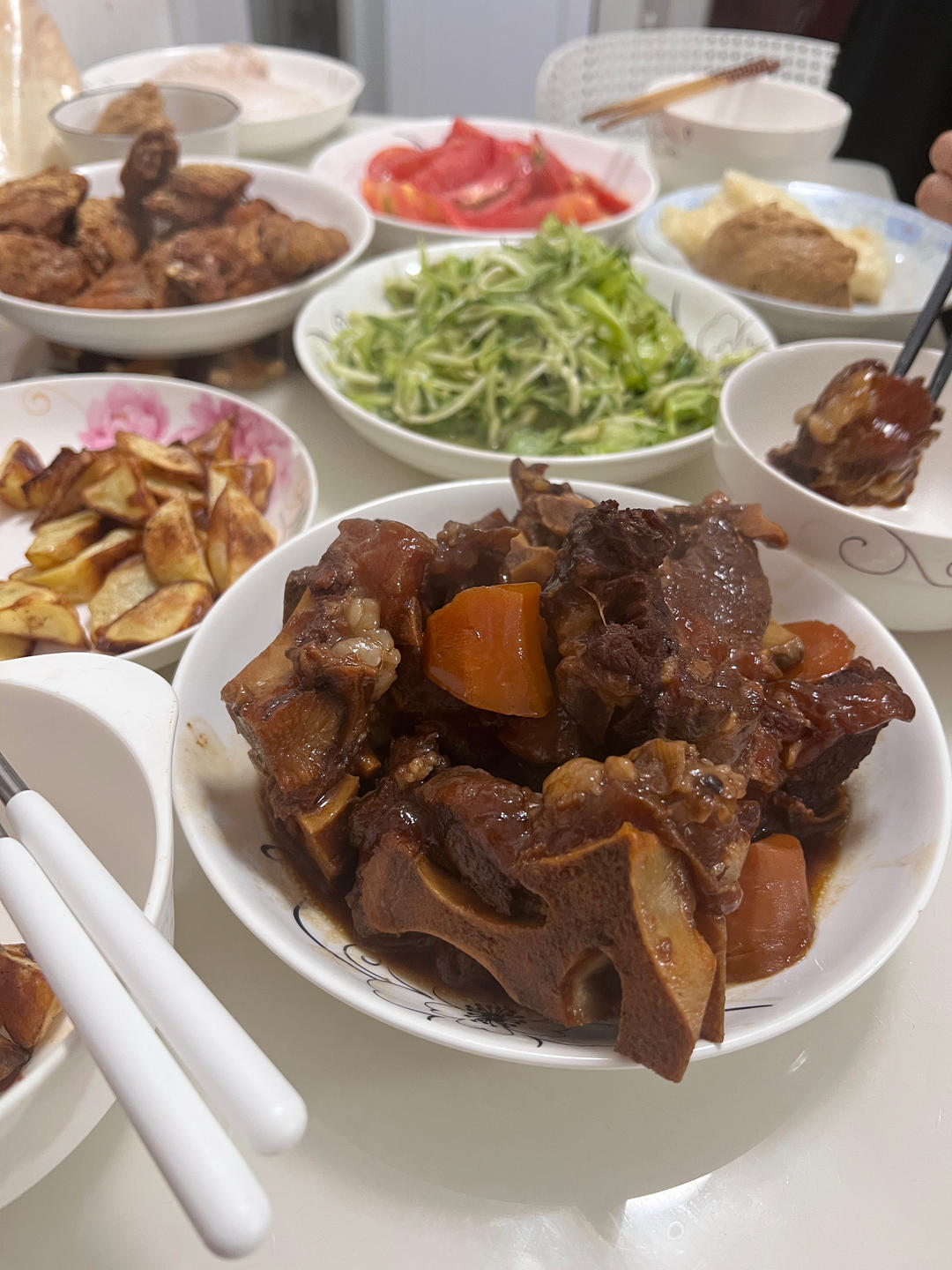 红烧牛尾（简单易上手好吃到炸！！）