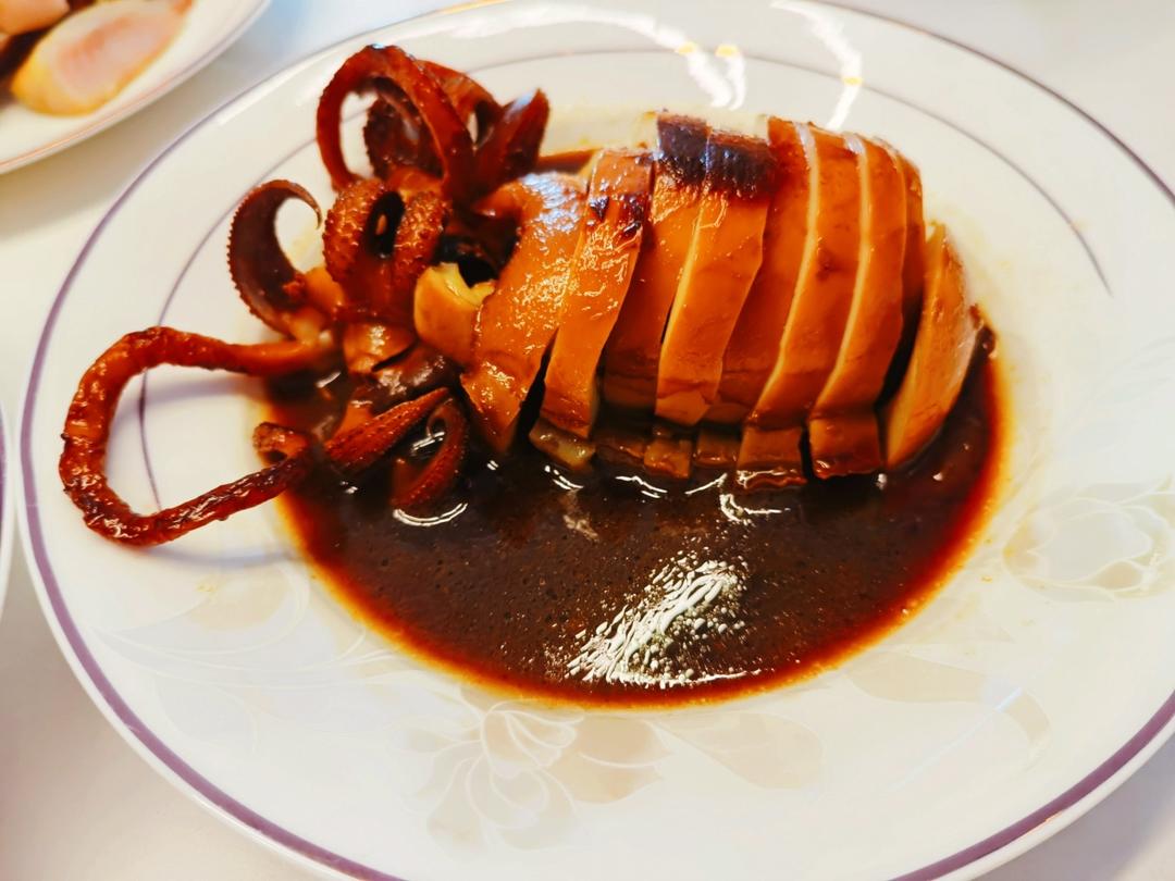 目鱼大烤（红烧墨鱼/卤乌贼）附超详细墨鱼清洗步骤