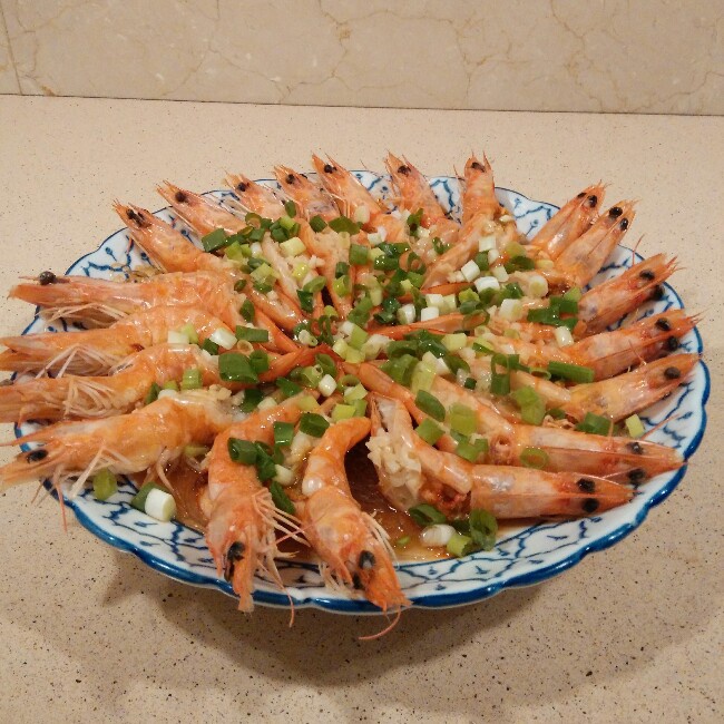 蒜蓉粉丝蒸大虾