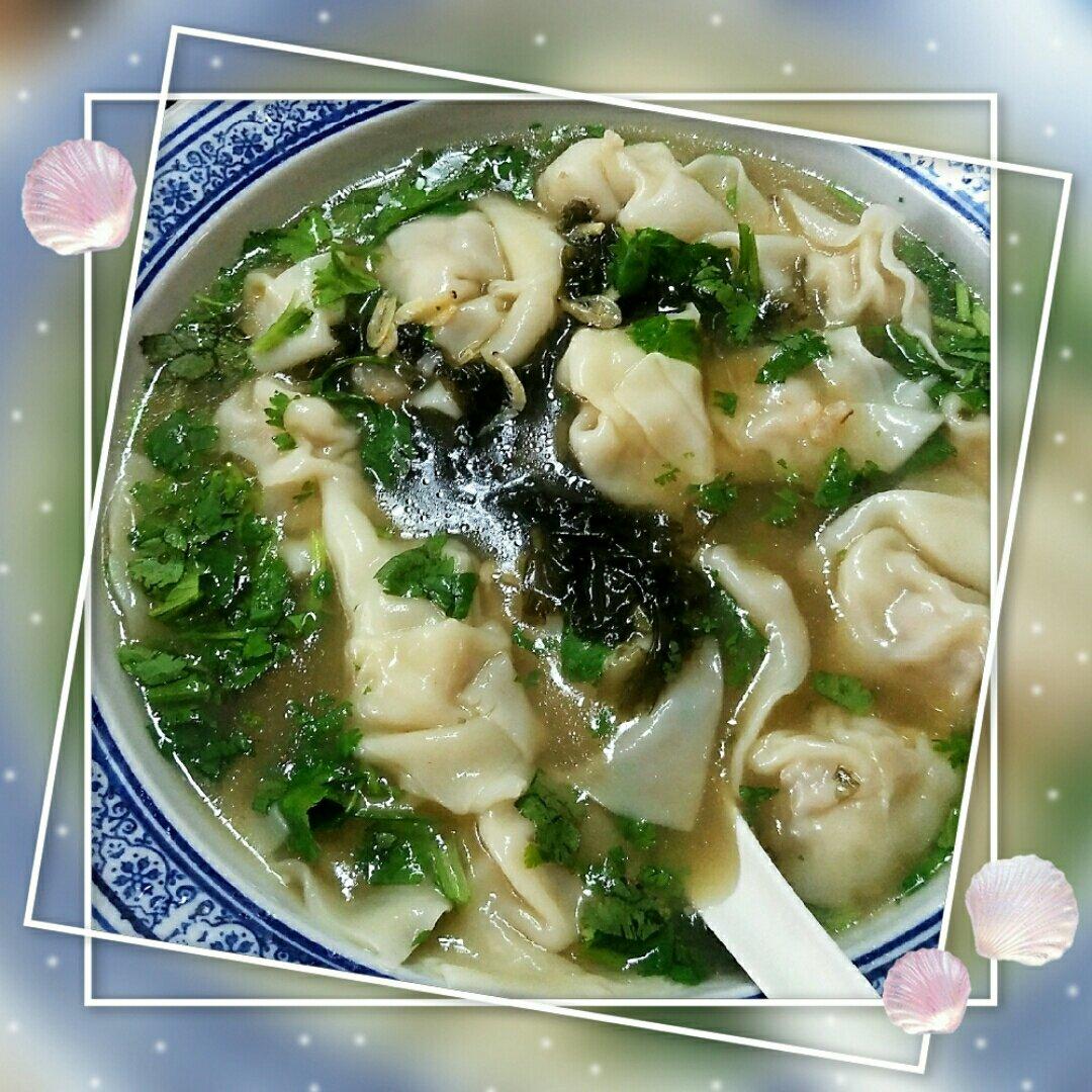 馄钝鸡汤