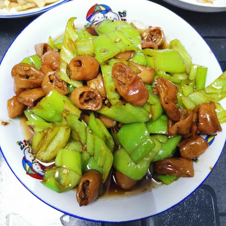 尖椒炒肥肠