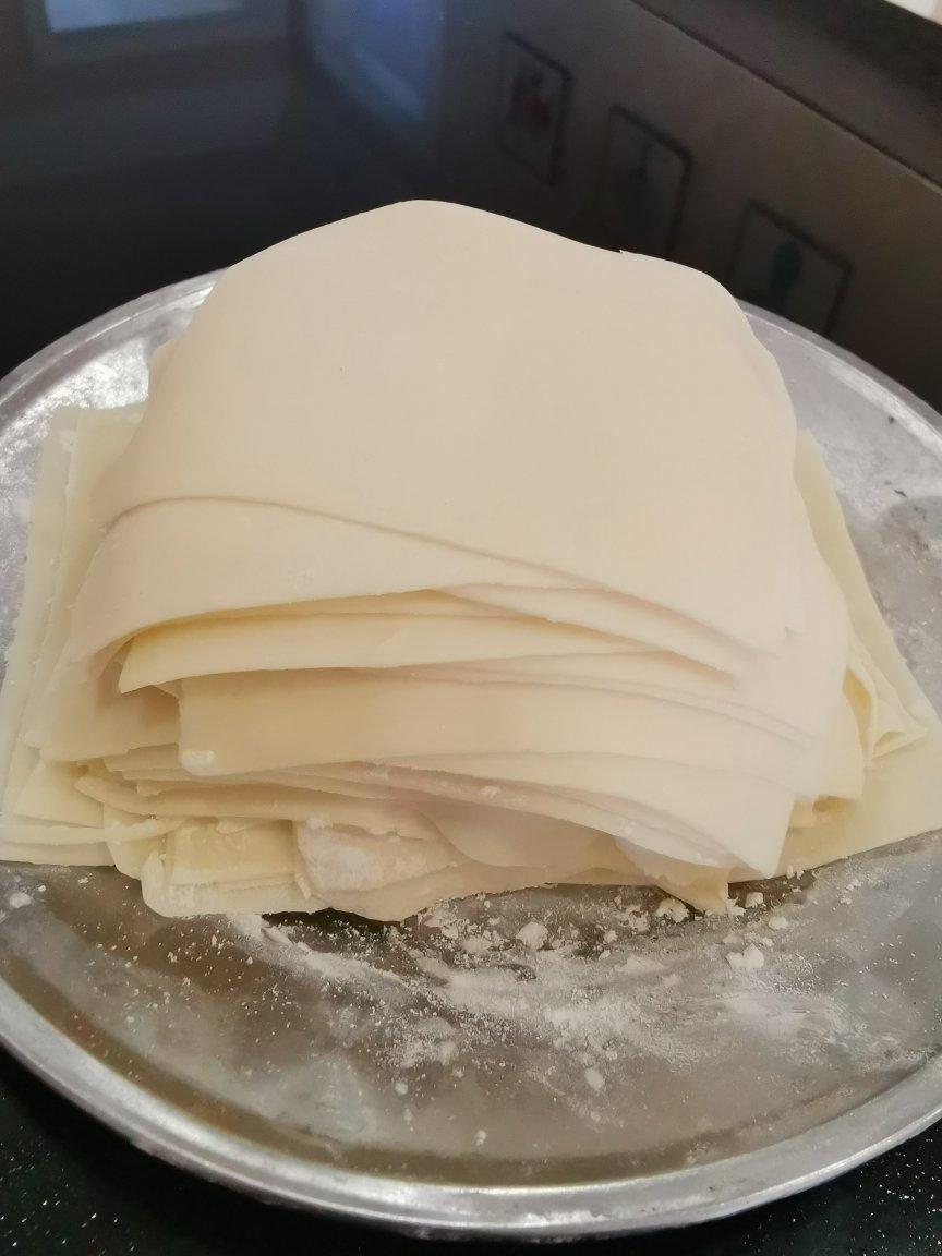 手擀馄饨皮