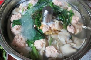 虾滑菠菜汤的做法 步骤11