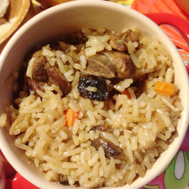 喷香排骨焖饭（爆好吃）