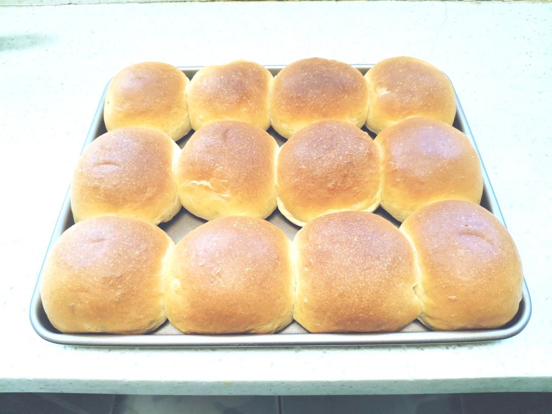 如云朵般☁️ 软白淡奶油餐包｜消耗淡奶油