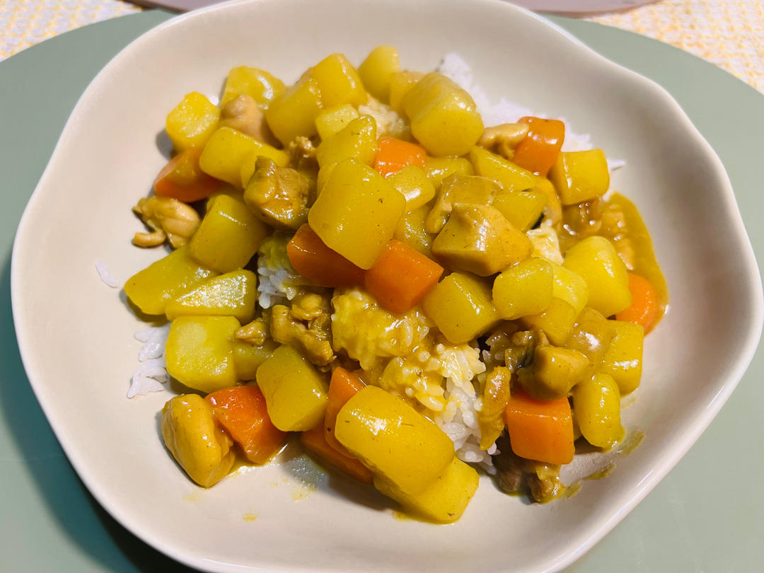 日式咖喱鸡肉饭（超浓郁）
