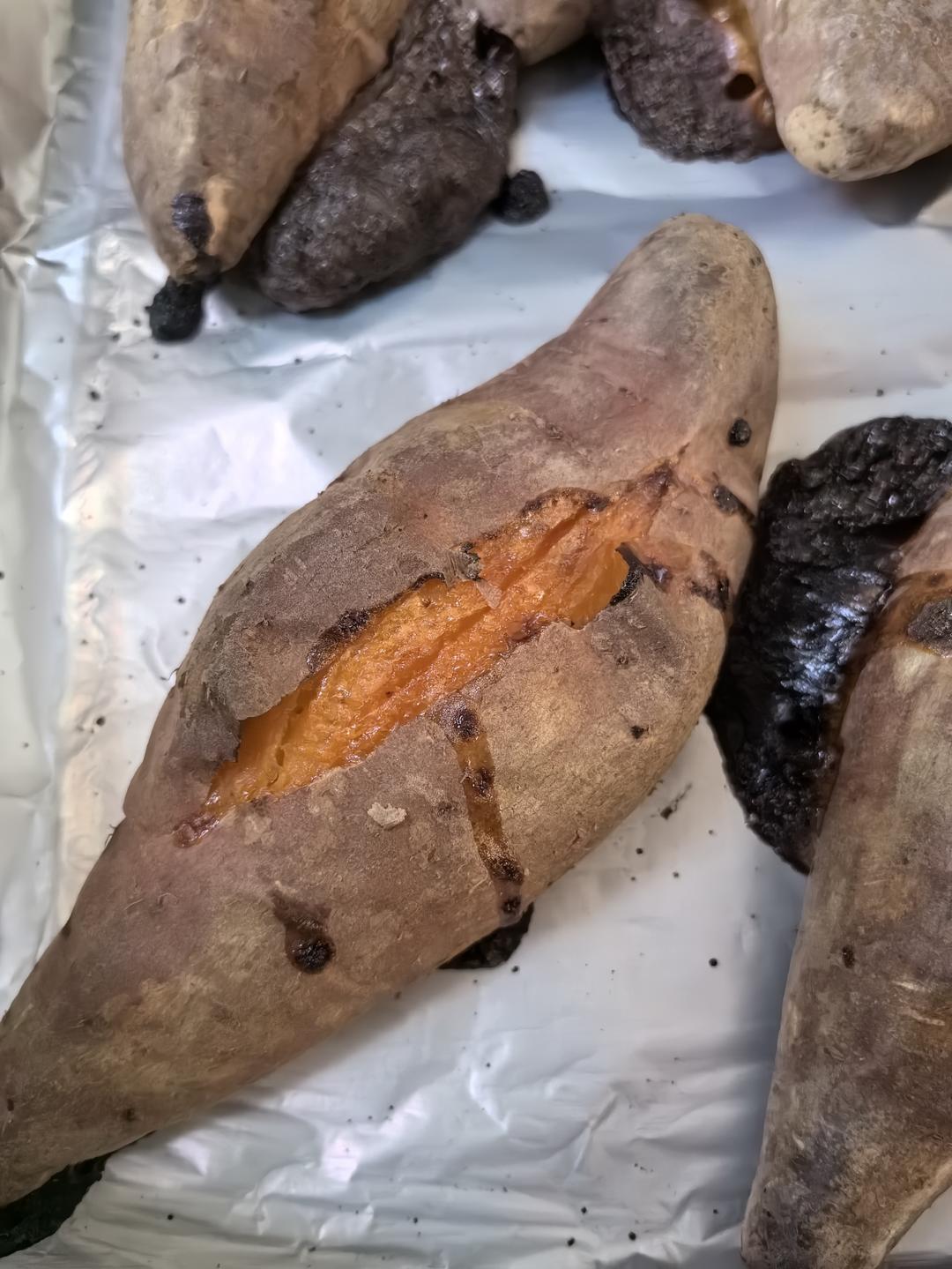 【糯唧唧的烤红薯】糖油四溢皮肉分离外糯里嫩吸溜着吃！