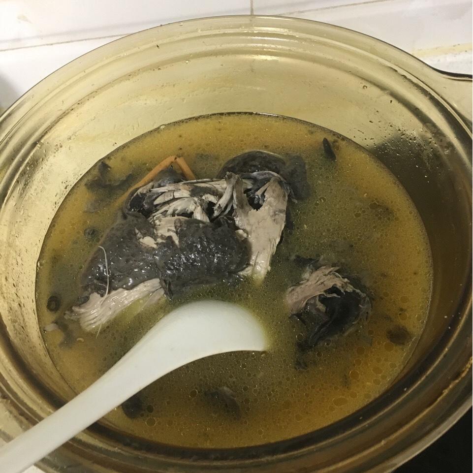 当归党参炖鸡汤
