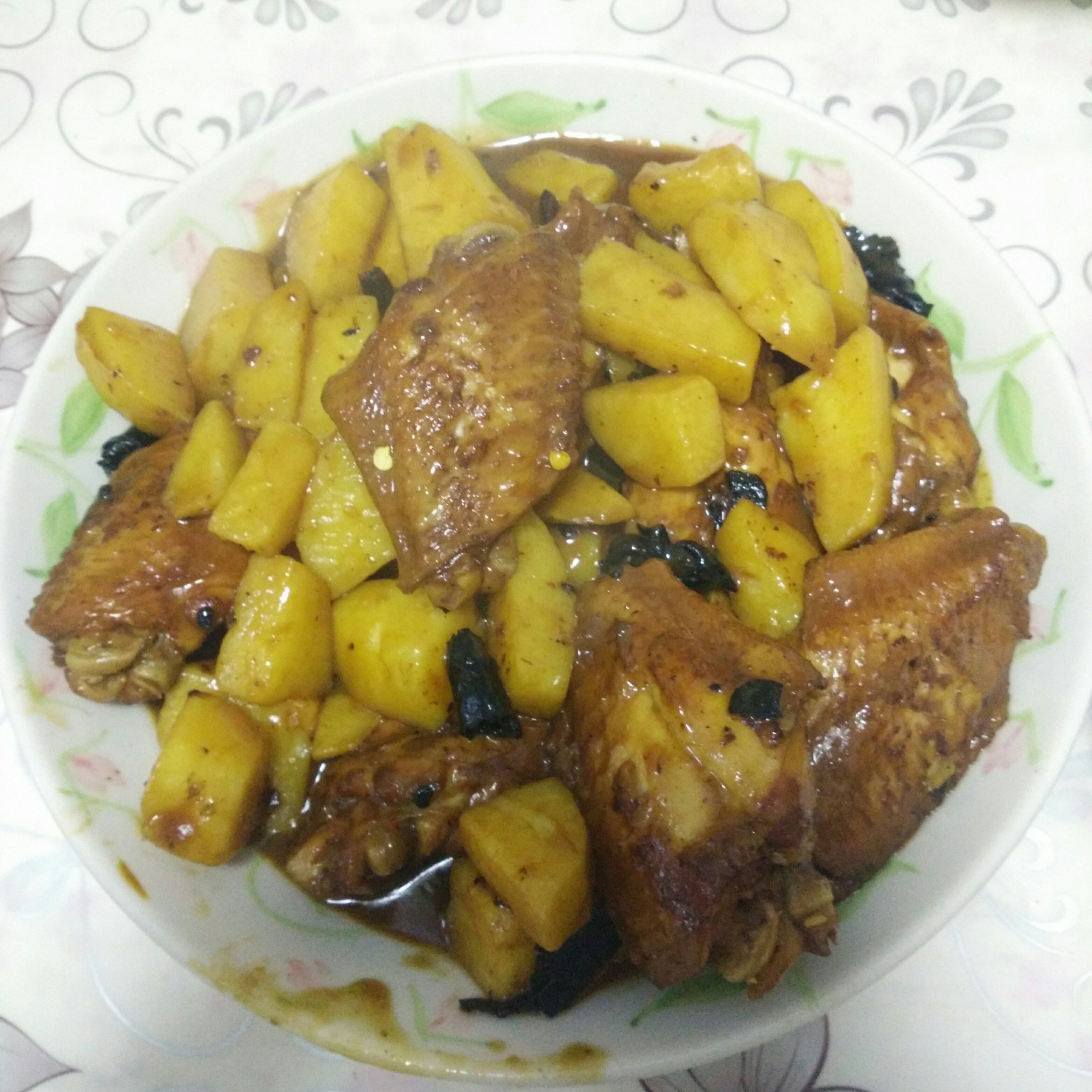 红烧土豆炖鸡腿