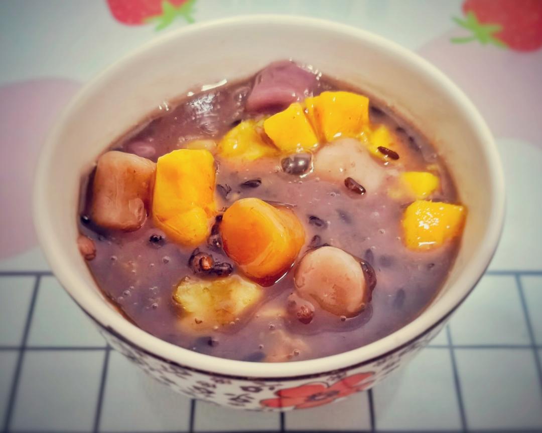 芋圆红豆沙(紫米水果捞)的做法