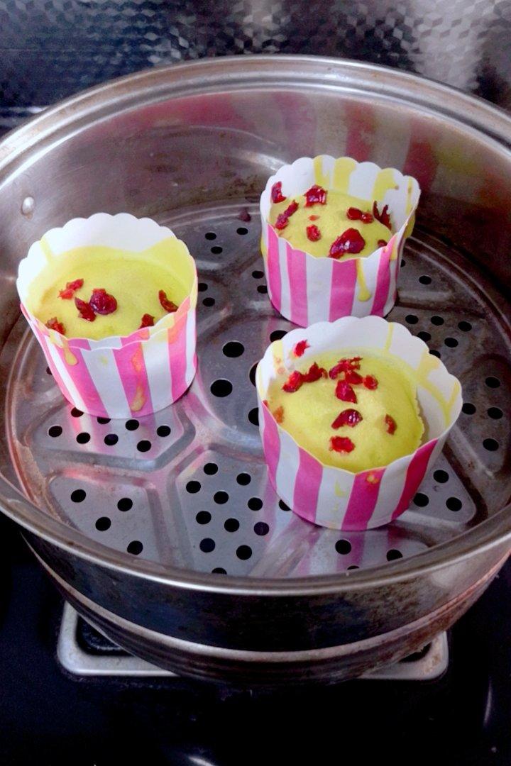 久久妈920做的蒸出来的蛋糕(简单版)