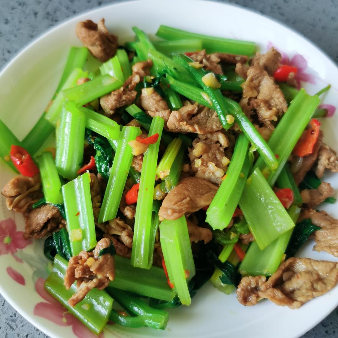 香芹炒肉家常下饭菜！