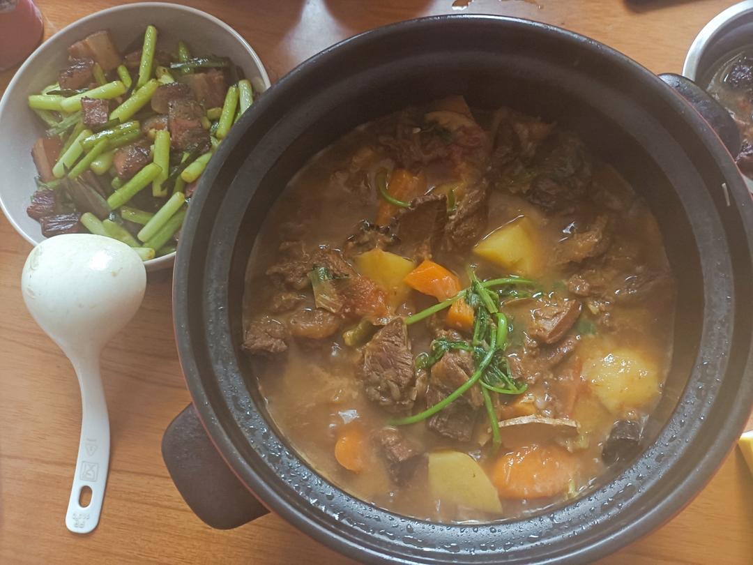 番茄土豆炖牛腩