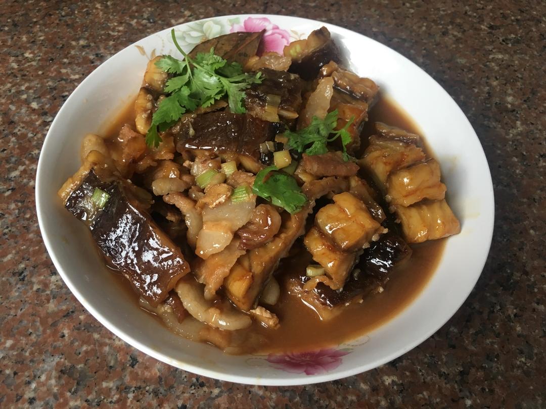 鳗鱼干烧肉