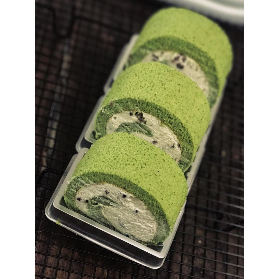 抹茶戚风蛋糕卷