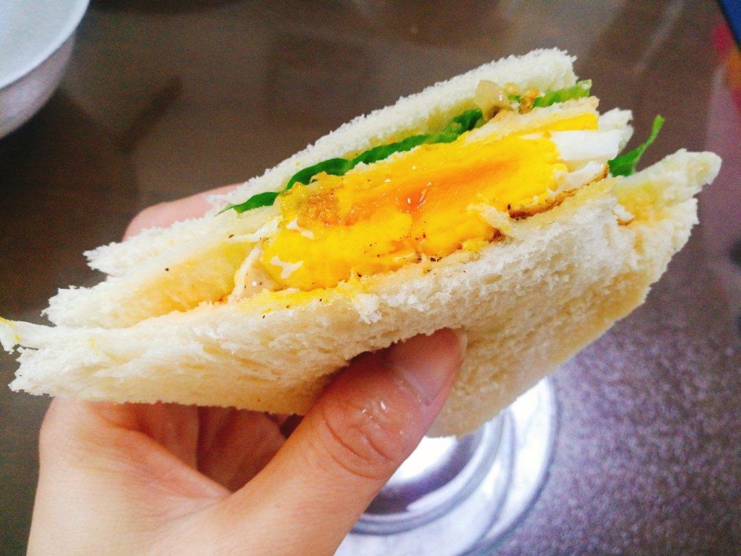 family7172做的早餐~三明治