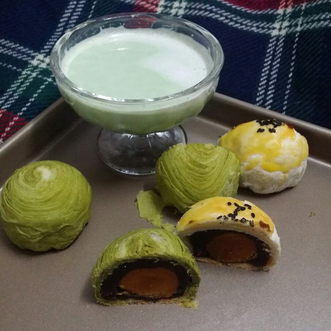 蛋黄酥~紫薯、抹茶、原味~花好月圆，中秋快乐~内附一次做六色蛋黄酥方法~