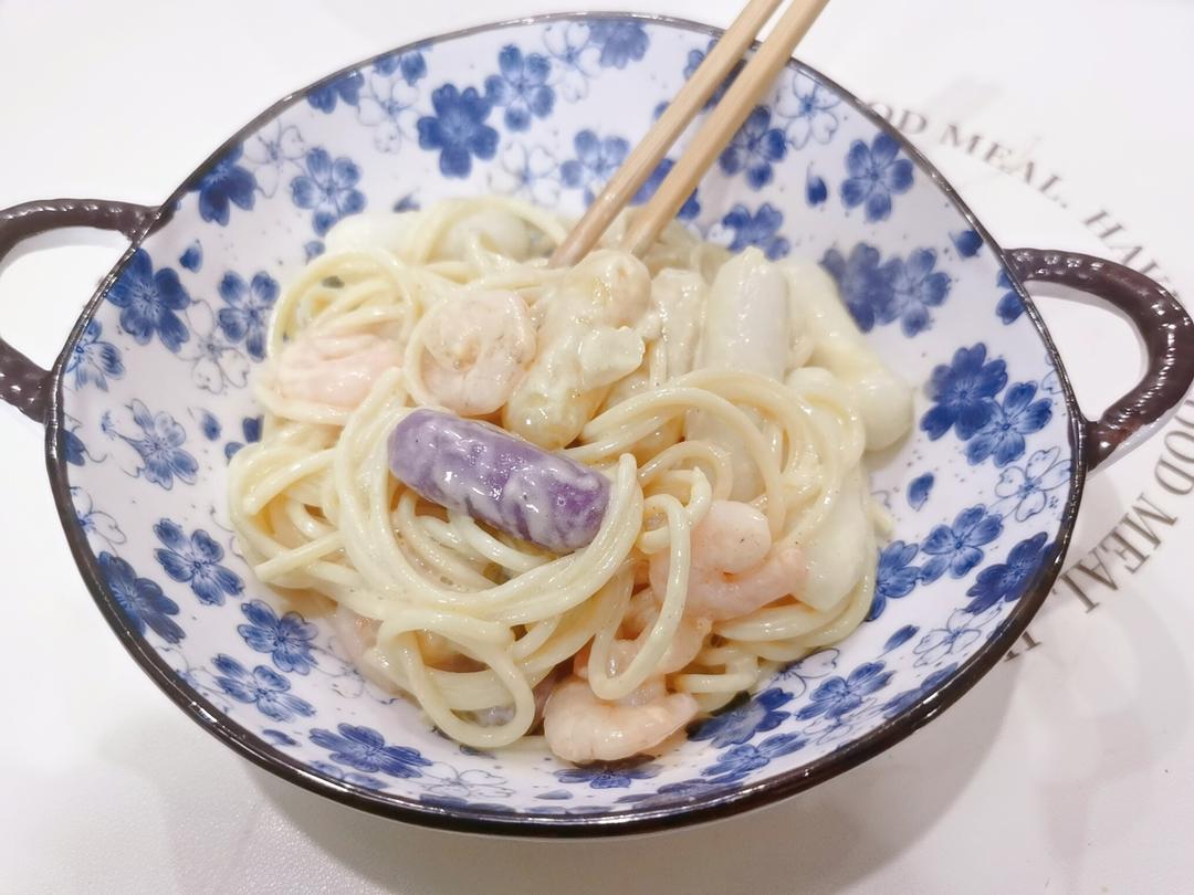 鲜虾蒜香奶油意面