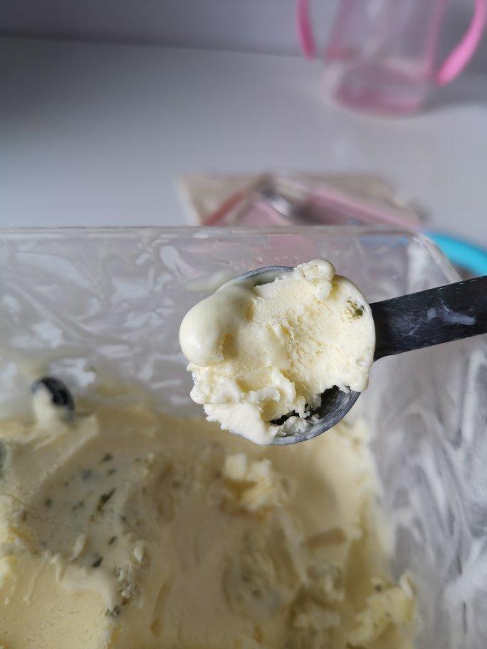 初欣媛做的消耗淡奶油自制冰淇淋