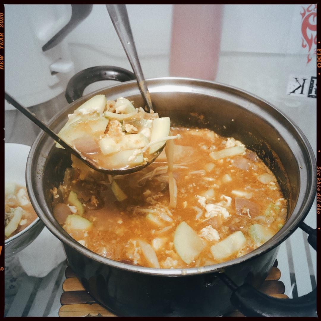 梨泰院同款 韩式辣嫩豆腐汤