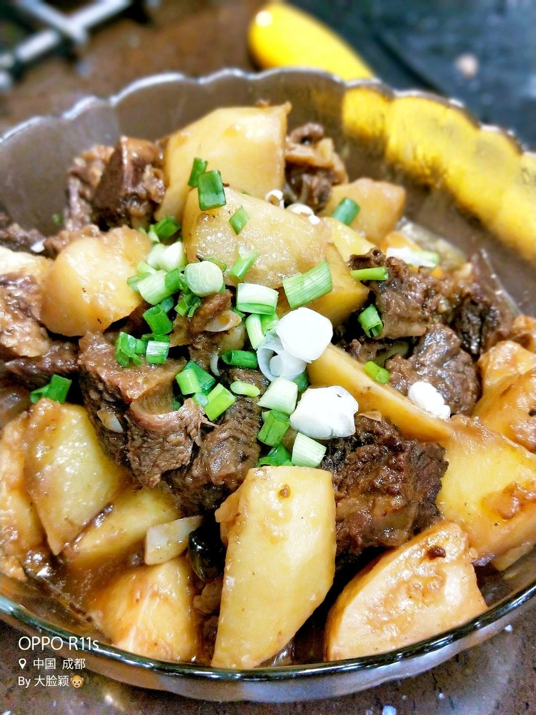 沙沙土豆胡萝卜炖牛肉