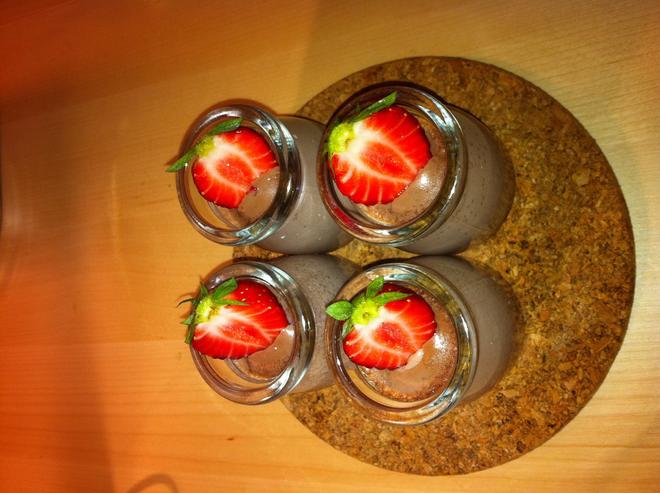 巧克力草莓布丁的做法