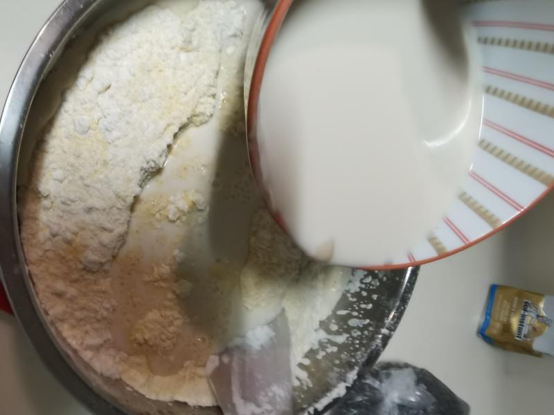 纯奶手撕吐司的做法 步骤1