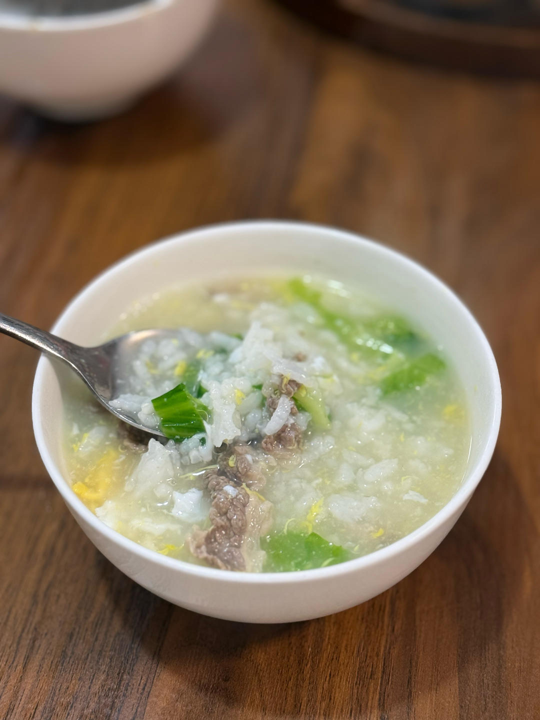 窝蛋牛肉粥(生滚牛肉粥)