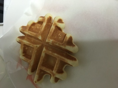 外脆内嫩的…华夫饼