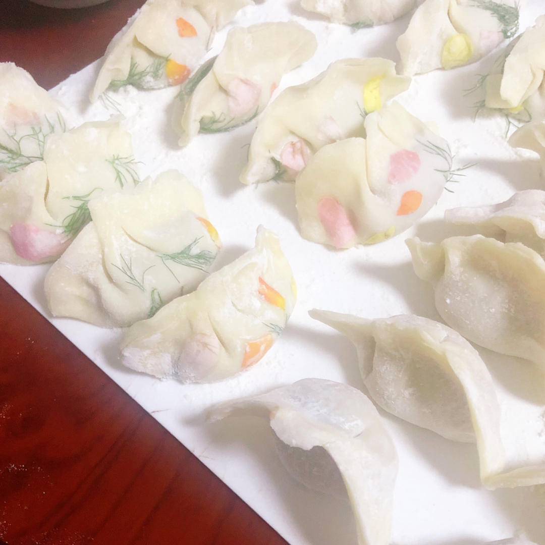 【樉樉的小厨房】“峰味”美如画卷，繁花似锦鲜花水饺 荠菜肉馅