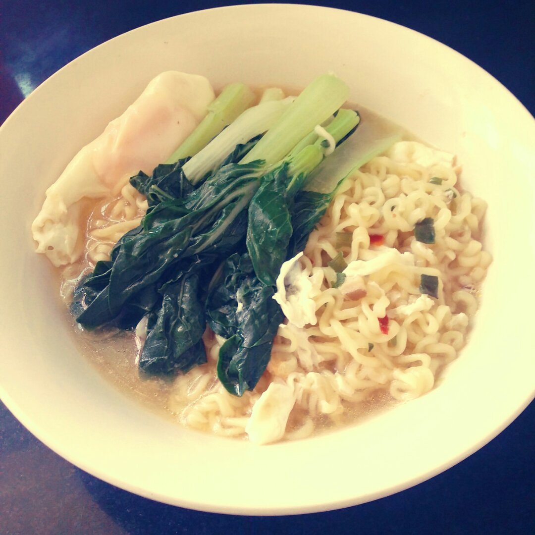 满足食欲的深夜秘密 森系浓香泡面