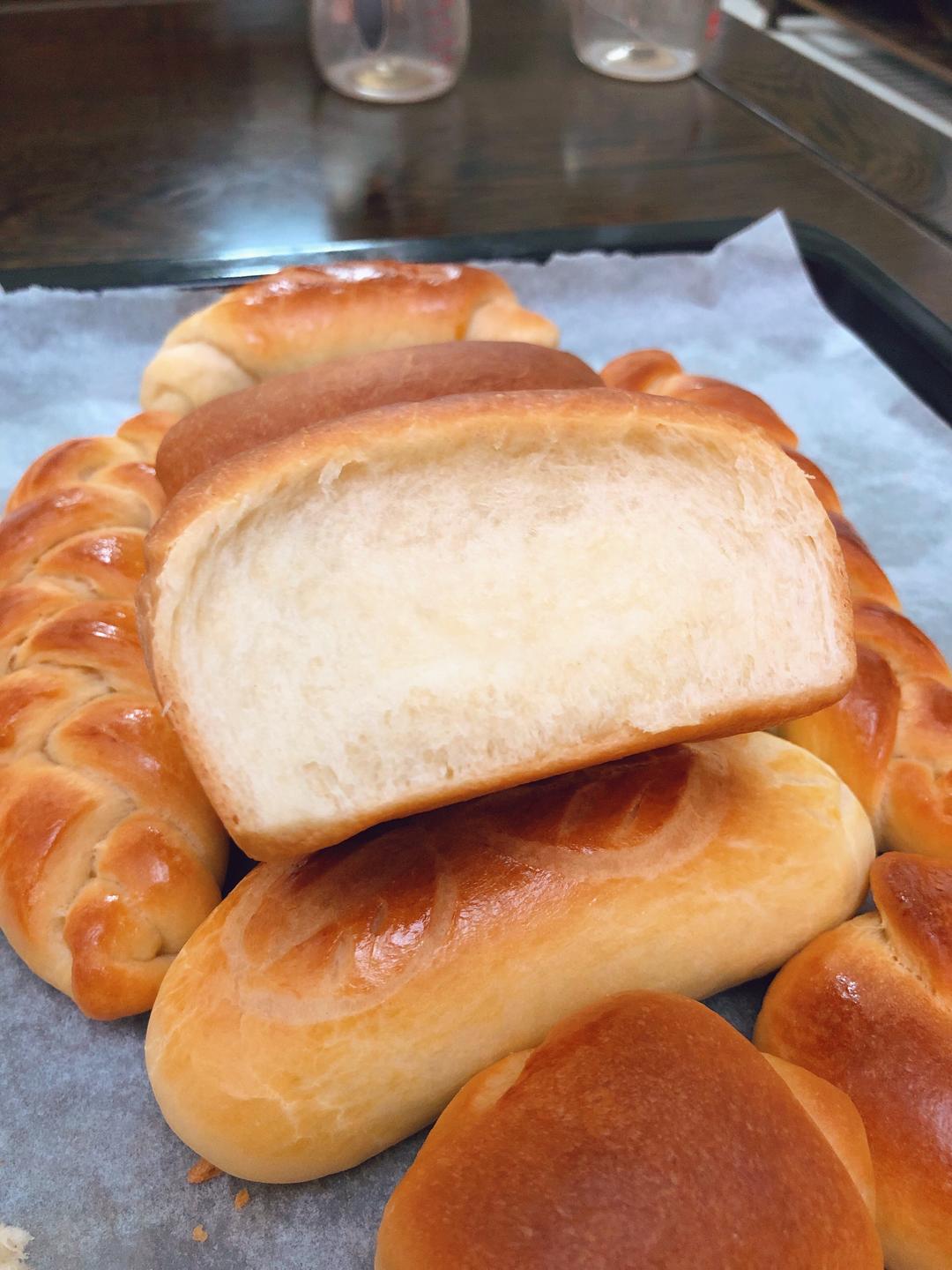 纯奶手撕吐司的做法 步骤1